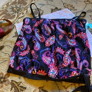 Sale! NWT Island Escape waist minimized Swim Top Size 12